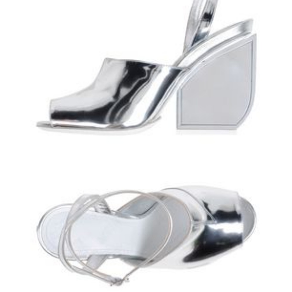 Maison Margiela Silver shoes (Brand NEW)